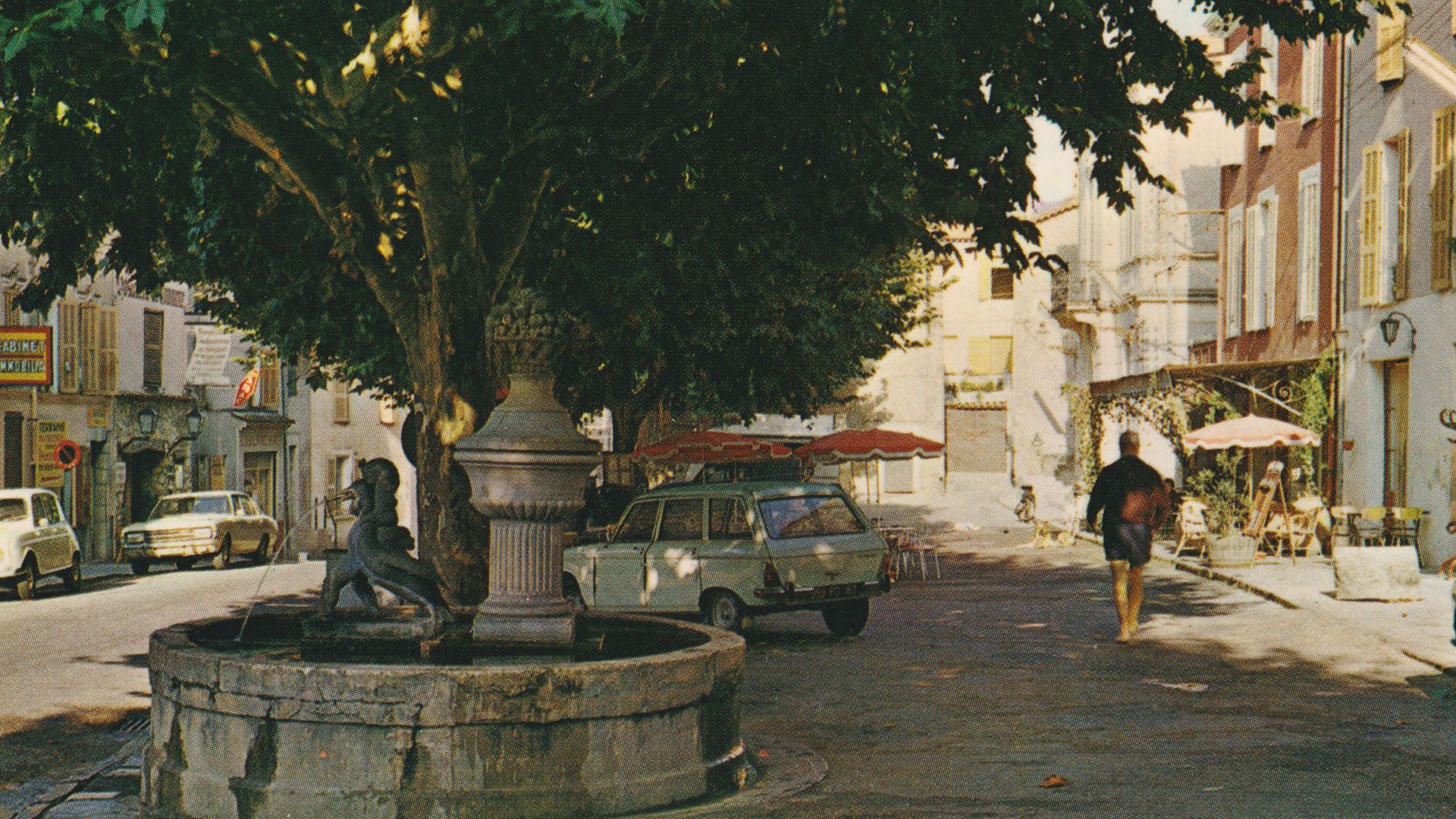 Fontaine de l'Enfant à l'Oie à Bagnols-en-Forêt