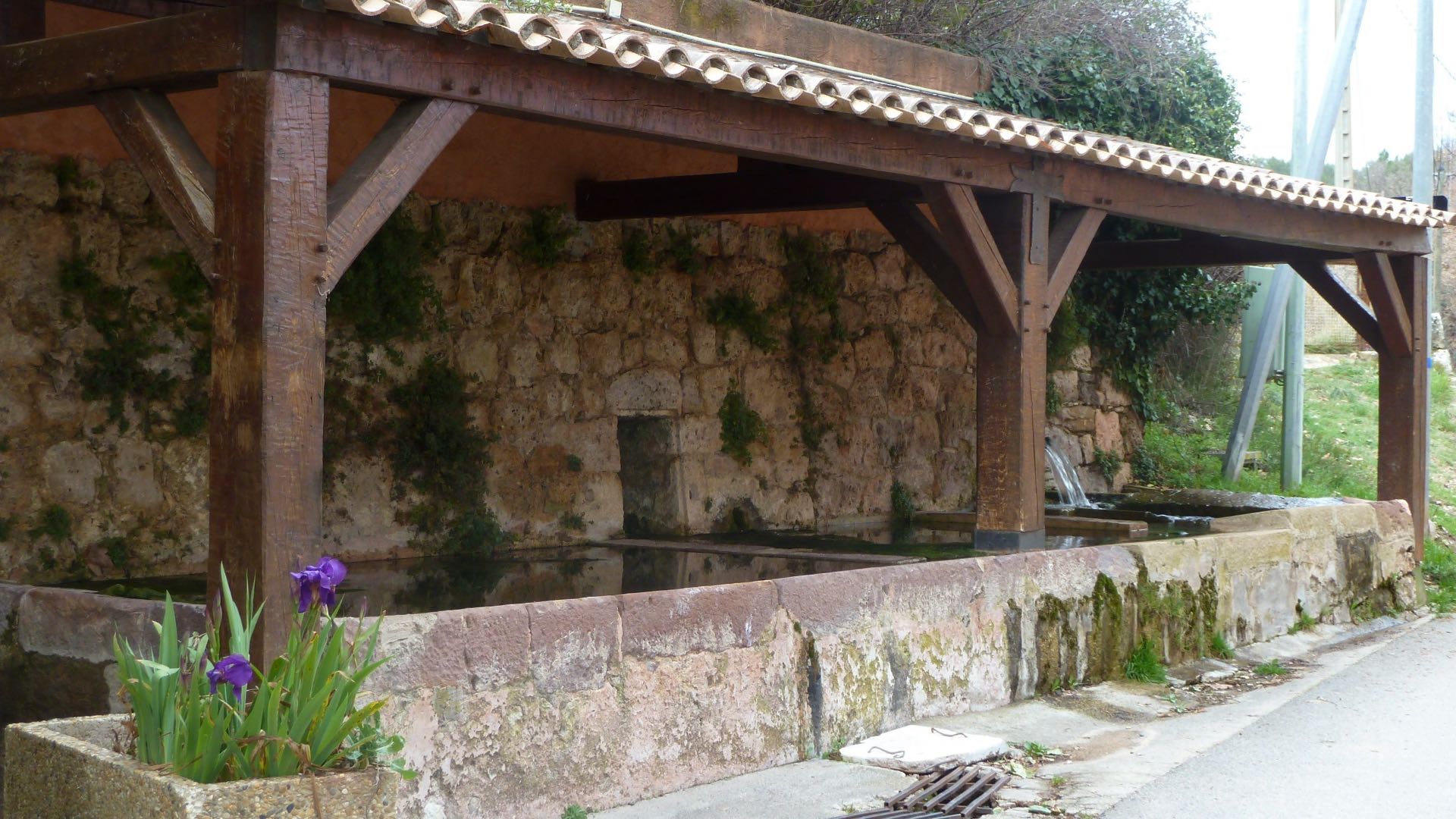 Lavoir de Saint-Antoine à Bagnols-en-Forêt